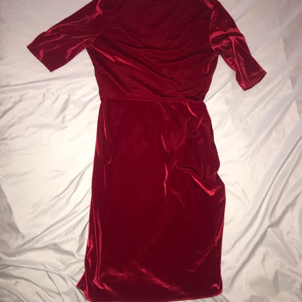 Red Dress - Picture 2 of 3